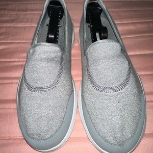 Skechers size 8 gray ultra go walk
